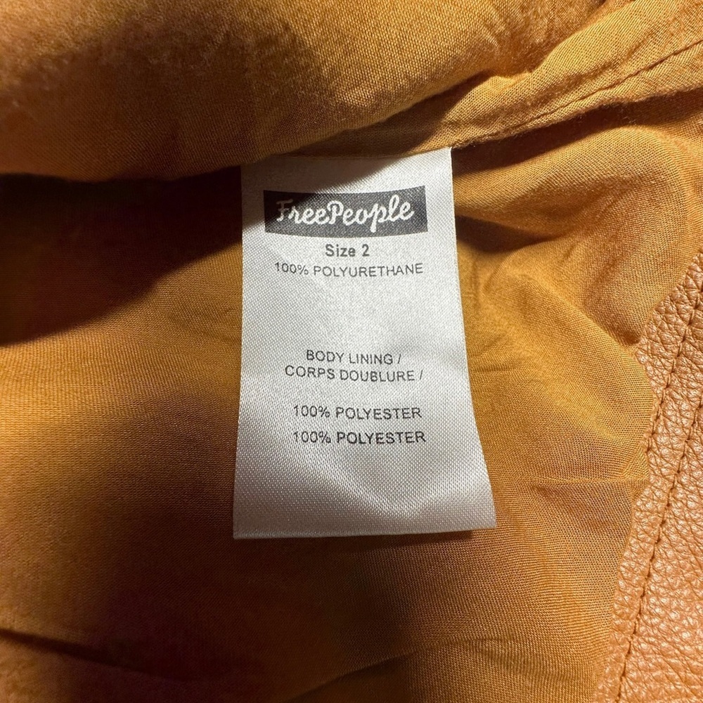 Free People ~ Women’s Copper Faux Leather Zip-Up A-Line Mini Skirt ~ Size 2 - Picture 8 of 10